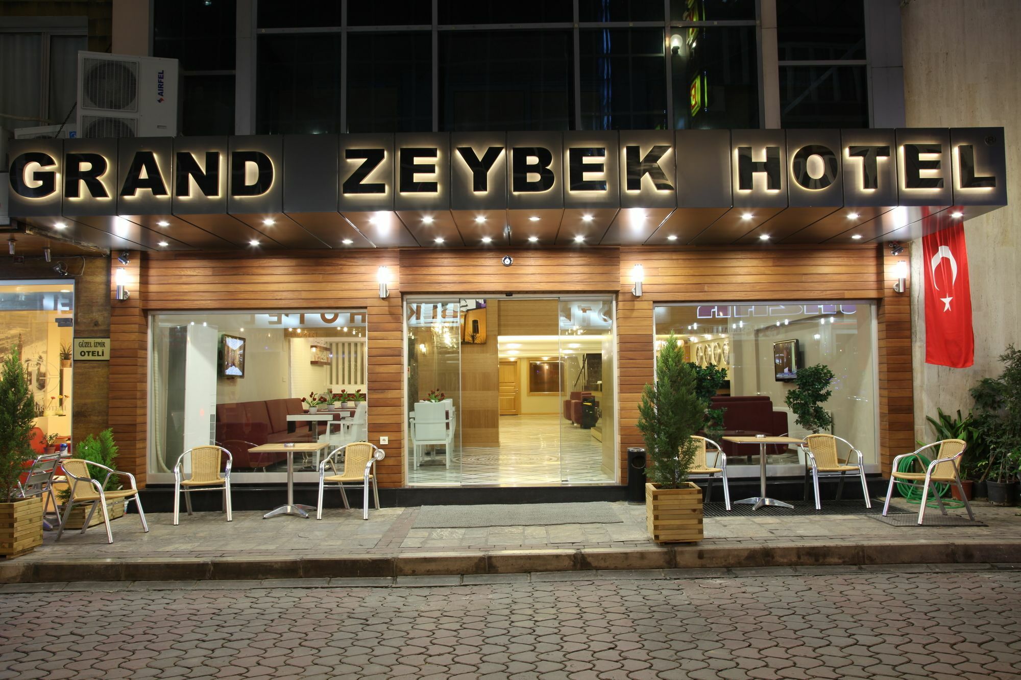 The New Hotel Zeybek Izmir Eksteriør billede
